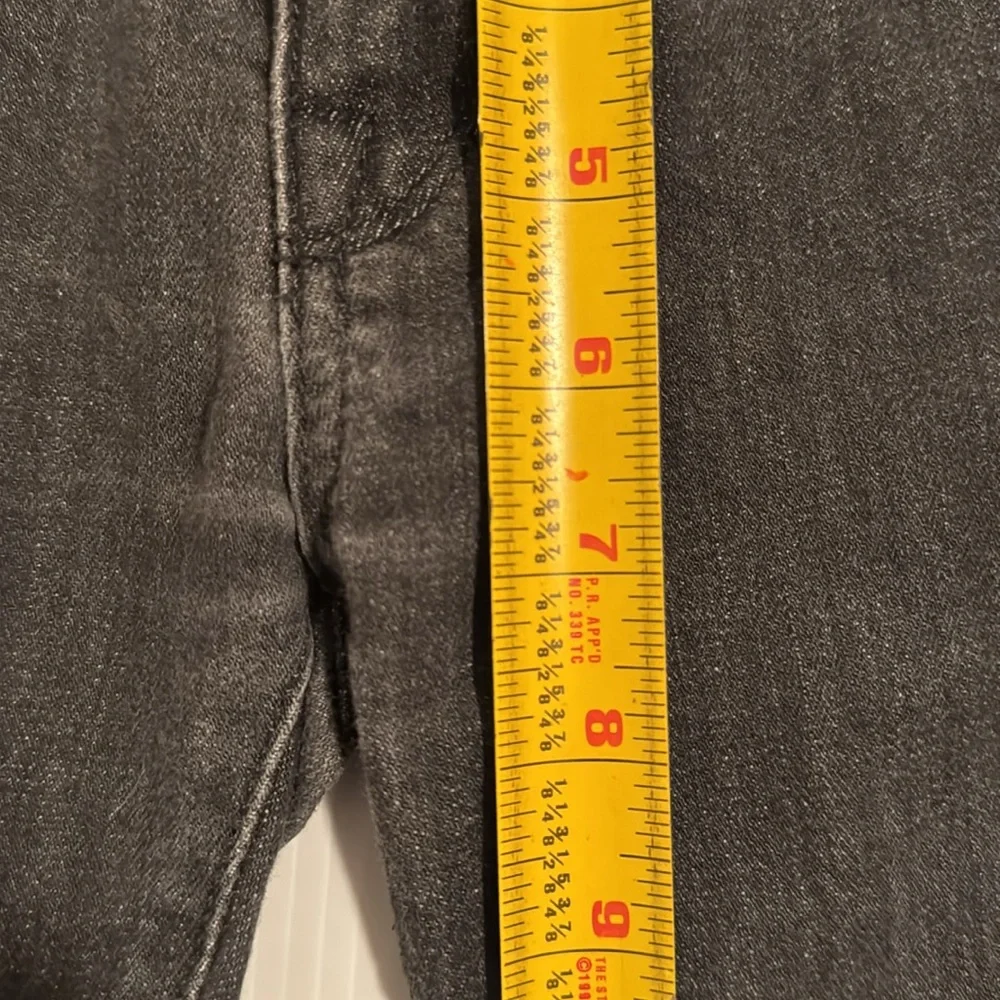 GAP kids 1969 gray skinny jeans.  Girls Size 6